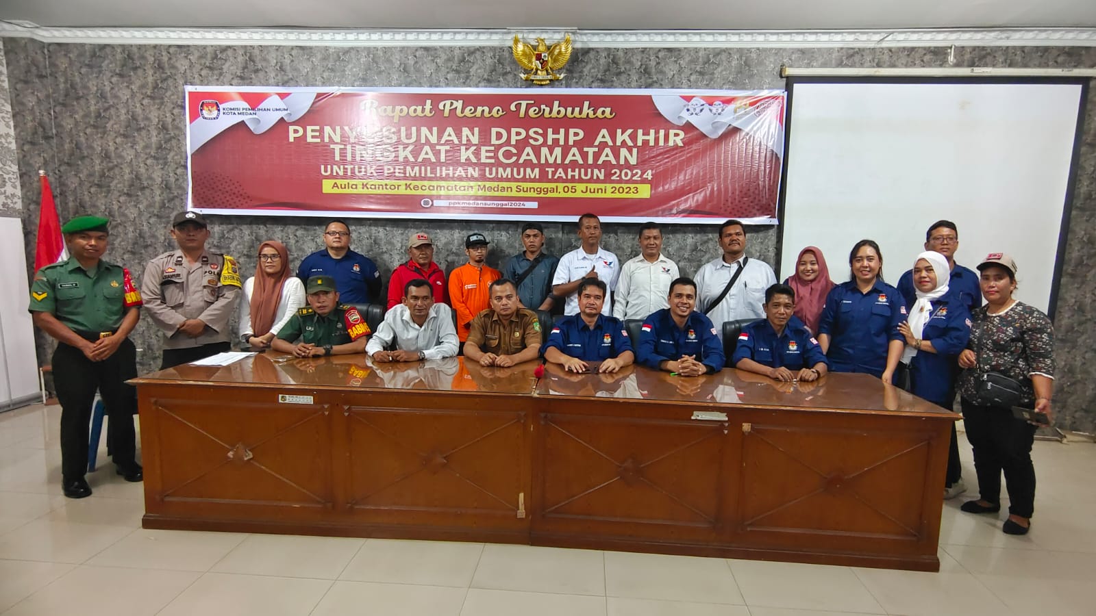 Rapat pleno terbuka penyusunan Daftar Pemilih Sementara Hasil Perbaikan Akhir (DPSHP Akhir) Pemilihan Umum Tahun 2024 (05/06)